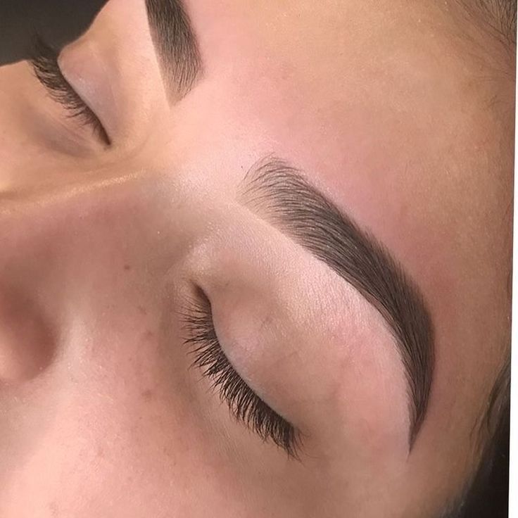 Diseño de Cejas